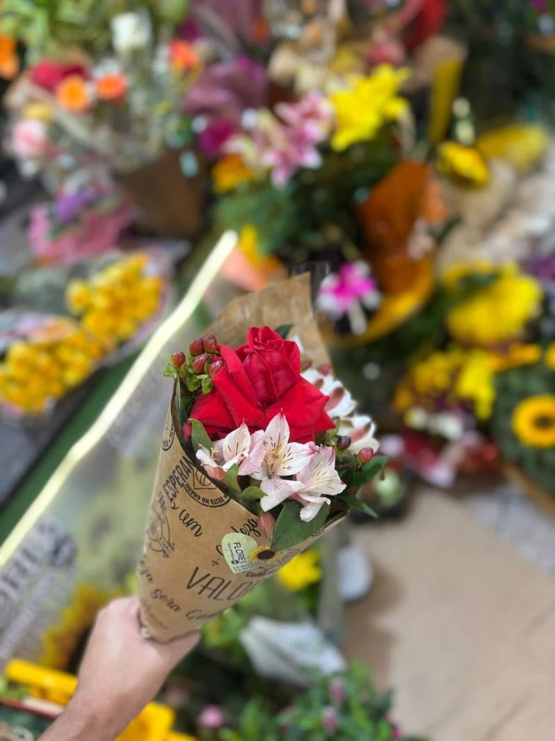 Buquê com 1 Rosa Importada